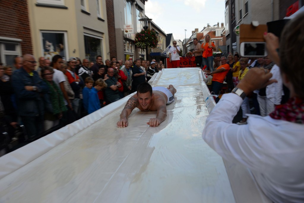 ../Images/Donderdag kermis 132.jpg